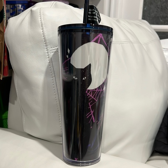 2021 HALLOWEEN STARBUCKS TUMBLE GLOW IN THE DARK - Picture 1 of 4